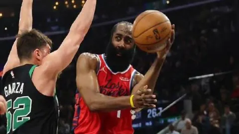 马德拉国民对阵波尔图比赛因浓雾受阻，调整至1月16日重启