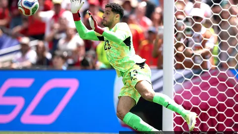 姆巴佩独中两元！法国3-1锁定头名！